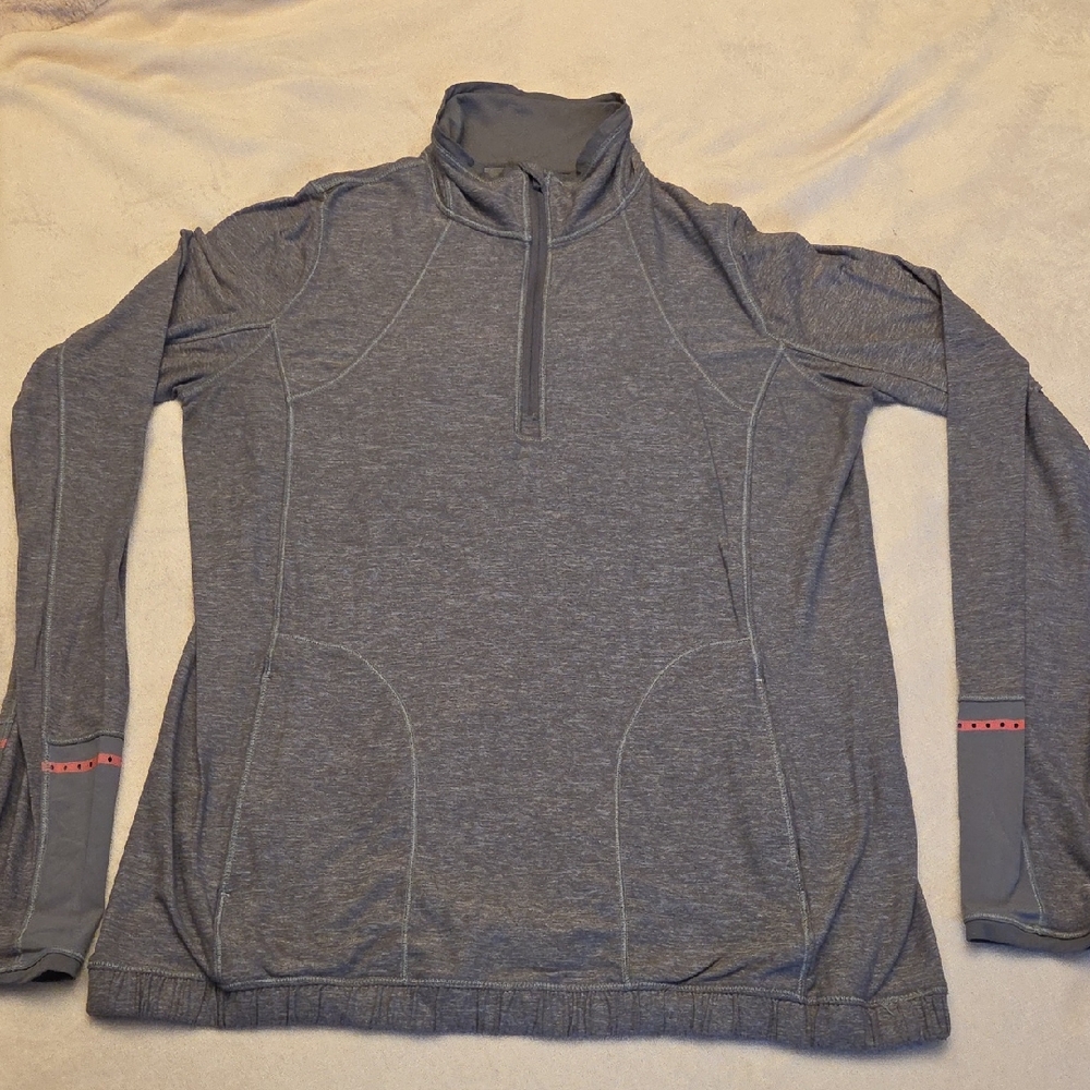 GUC Women's Lululemon Gray Quarter-Zip Workout Top, Size M